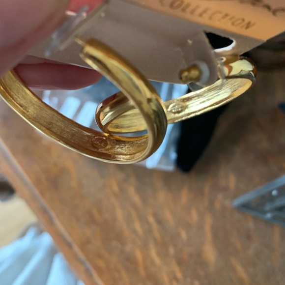 Kenneth Jay Lane Polished Gold Tapered Pierced Hoop Earrings - Picture 4 of 5